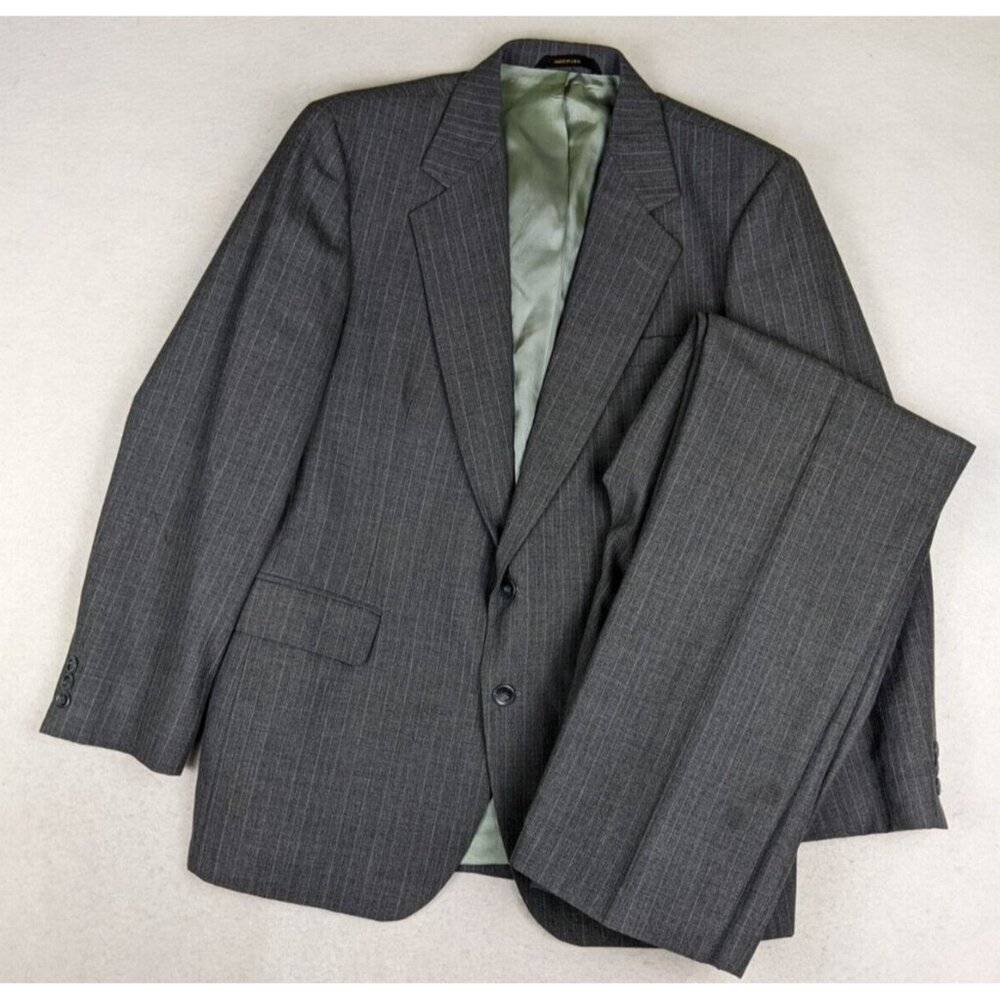 Vintage Men's Suit Haggar Imperial Size 42 Gray Pinstripe Pants Size 33x29